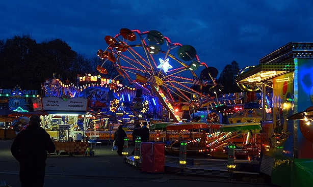 kirmes-karusell-nach-stimmung fr home  DSC03340