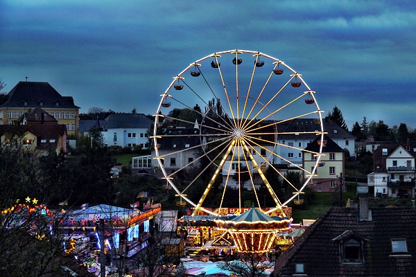 kirmes riesenrad abend-stimmung vom balkon aus fr home P1100872