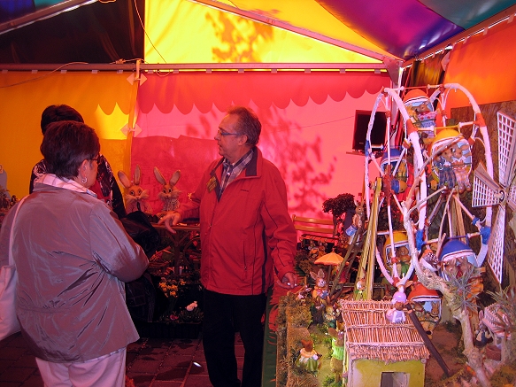 ostermarkt zelt innen mit karl homeIMG_1926